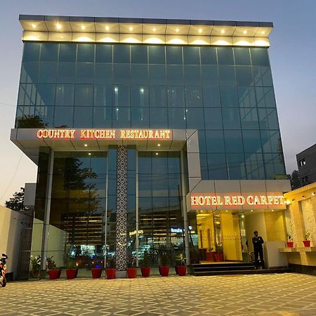 Hotel Red Carpet Tājganj Buitenkant foto